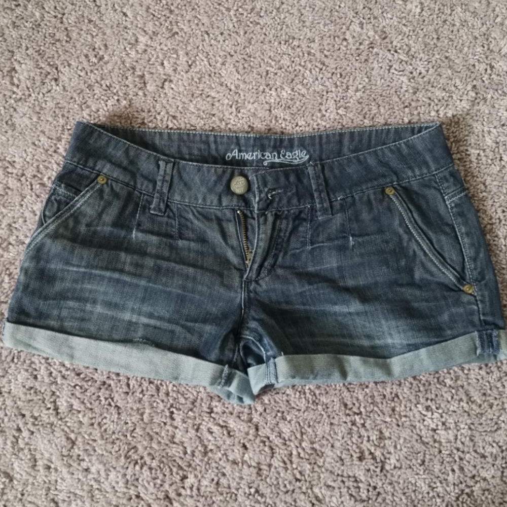 Shorts - Picture 4 of 8